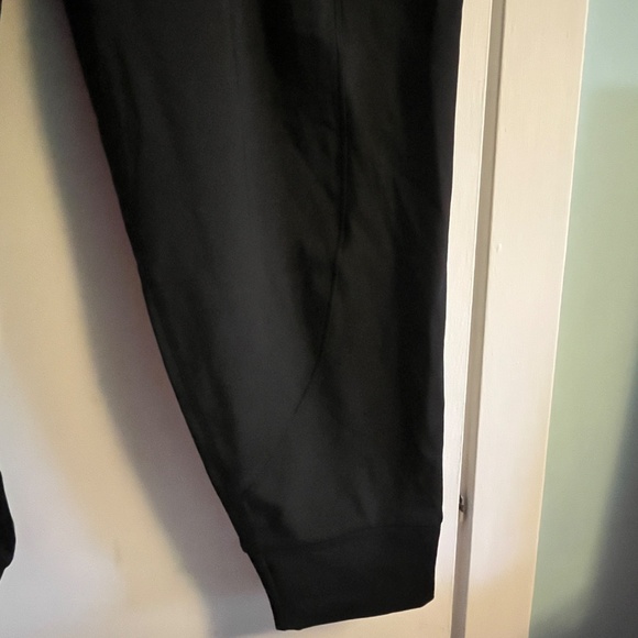 Athleta Ranier Jogger, Black, 1X - Picture 6 of 10